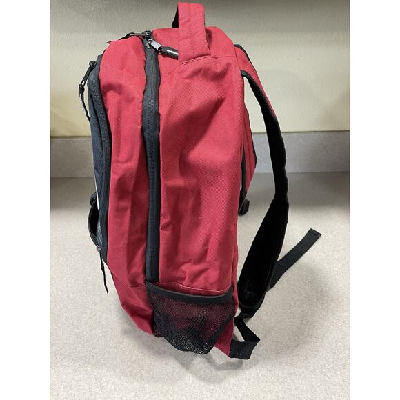 NWOT-Arizona Cardinals Football NFL Back Pack School, Work, Hiking, Casual Wear - Picture 9 of 12